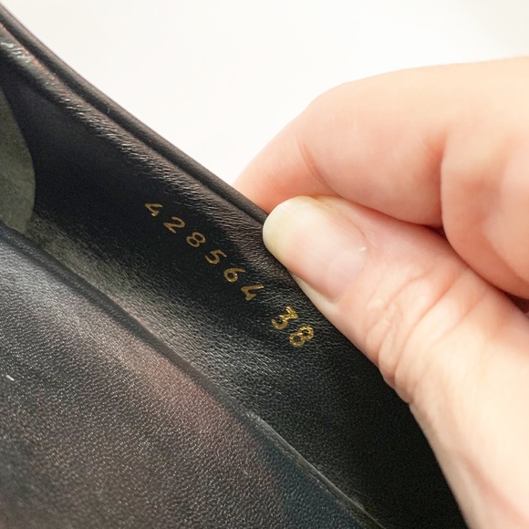 Gucci Sachalin Logo Low-heeled Round Toe Pump - Picture 11 of 13